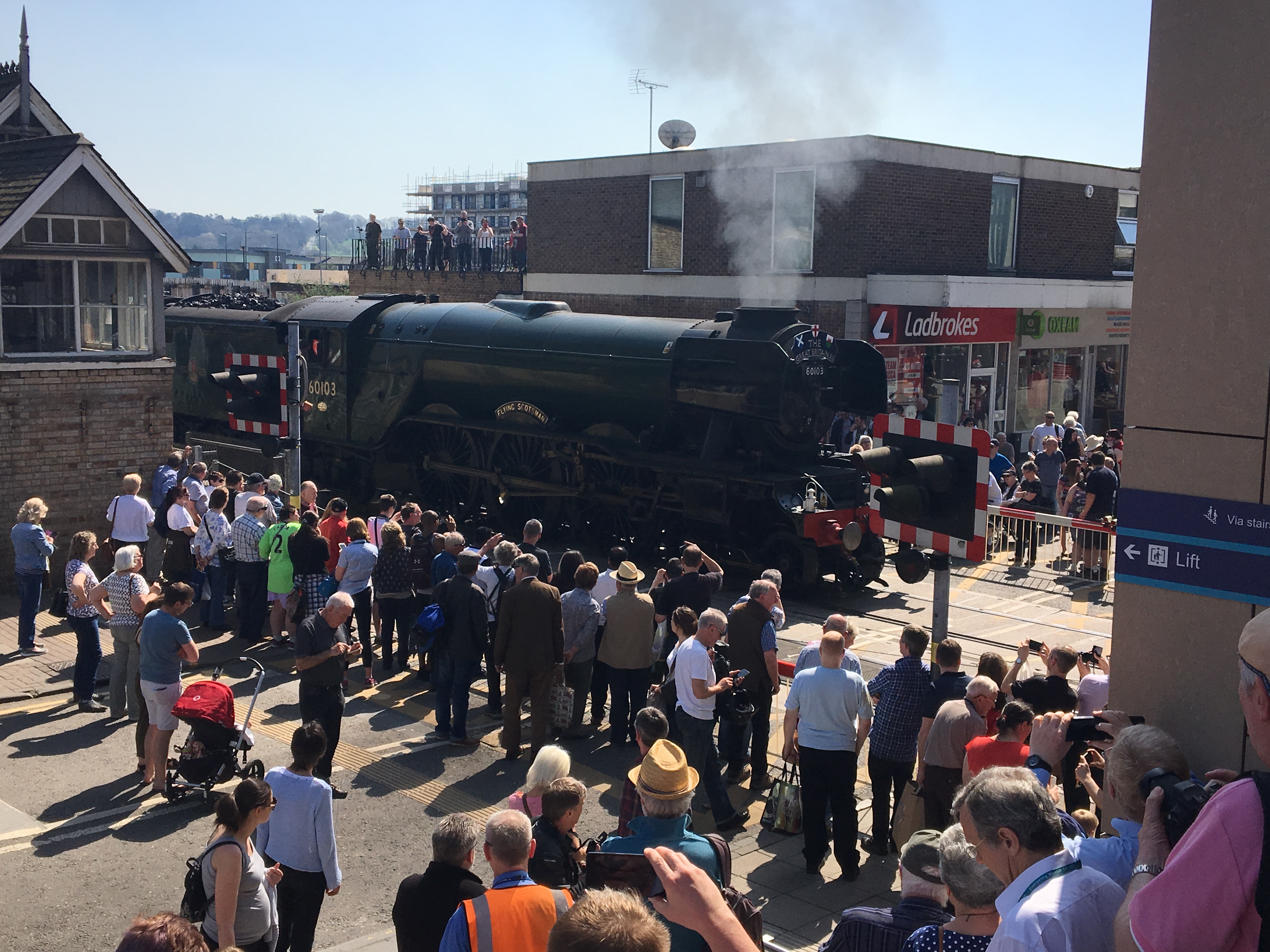 In pictures: Famous train The Flying Scotsman stops off at Lincoln